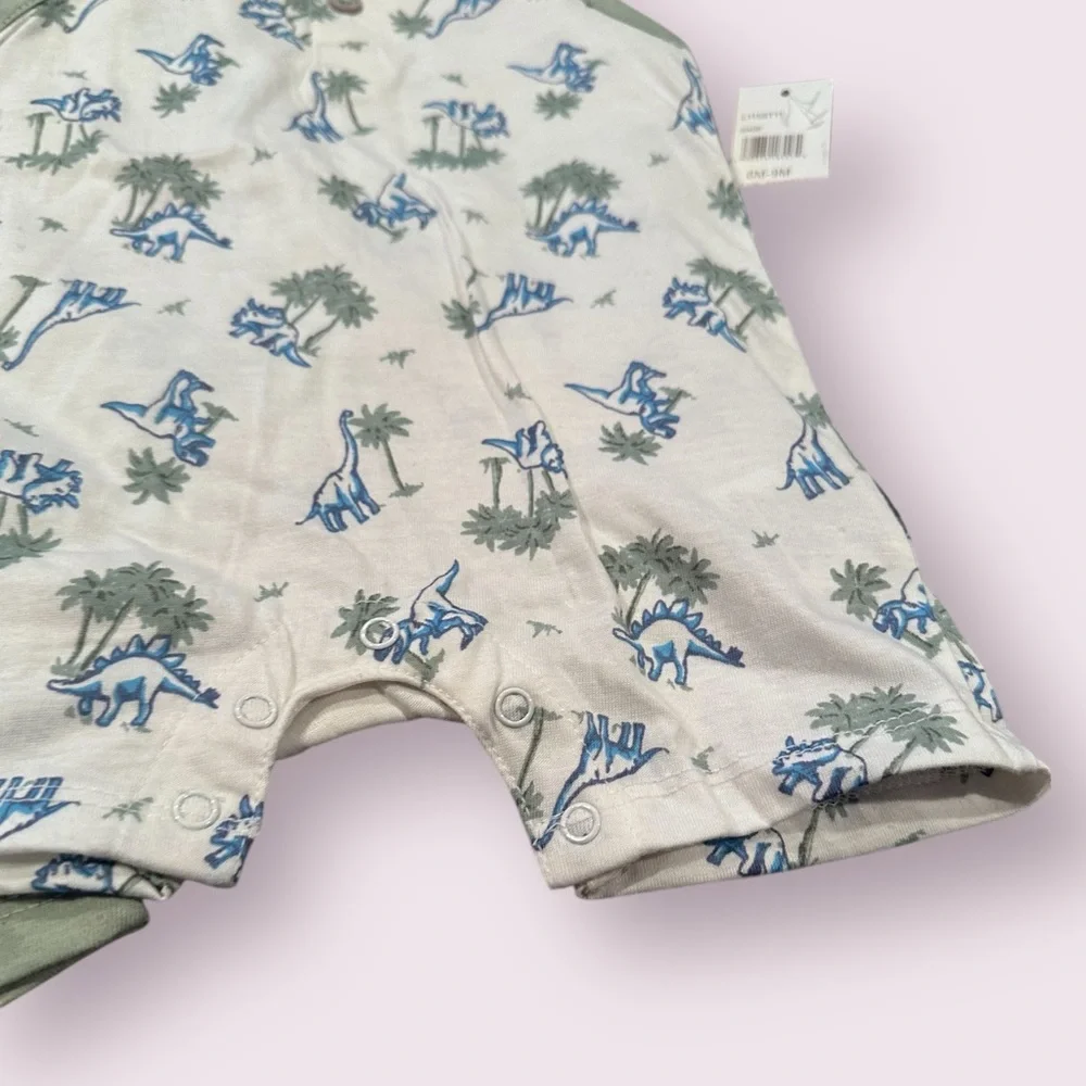 NWT Lee Set of Two Baby Rompers in Green and White Dinosaurs Size 6-9 Mon